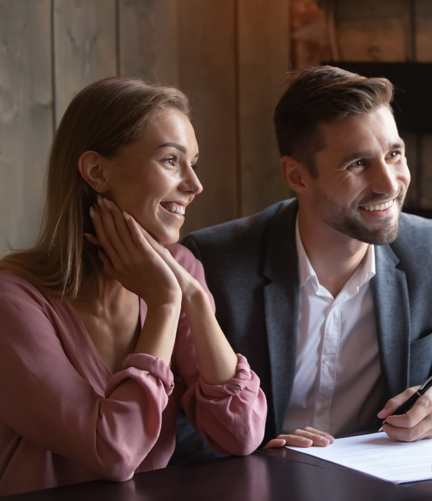 Couple acquéreurs signature achat maison