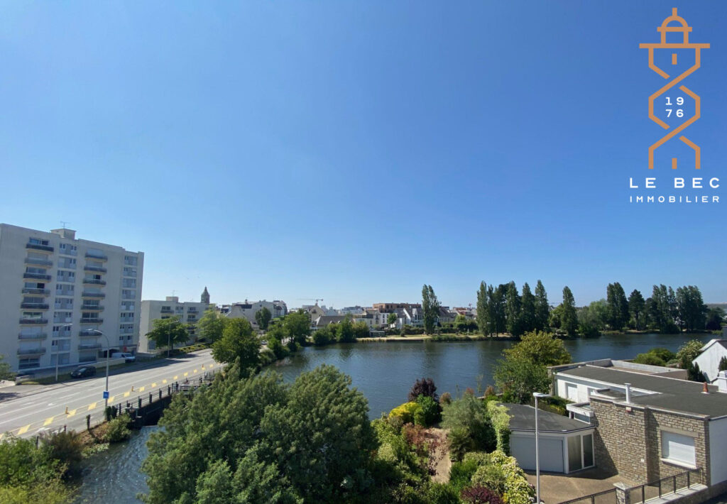 Bien: STUDIO à louer 25 m² à VANNES