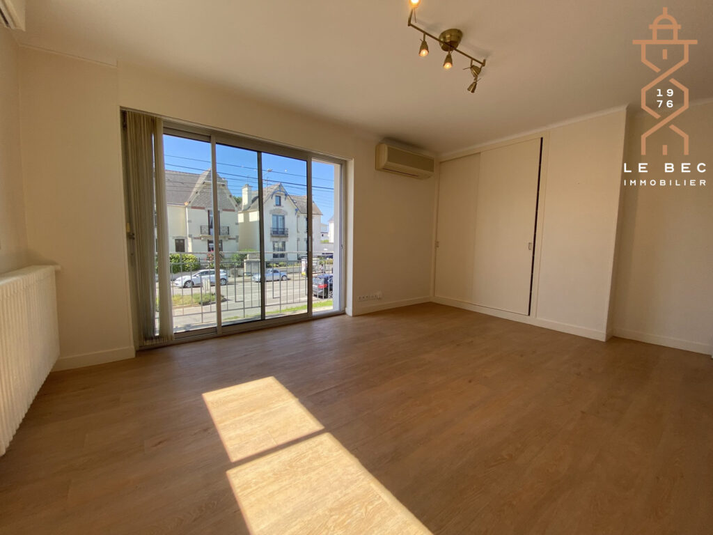 Bien: A louer appartement 4 chambres Vannes Centre Ville