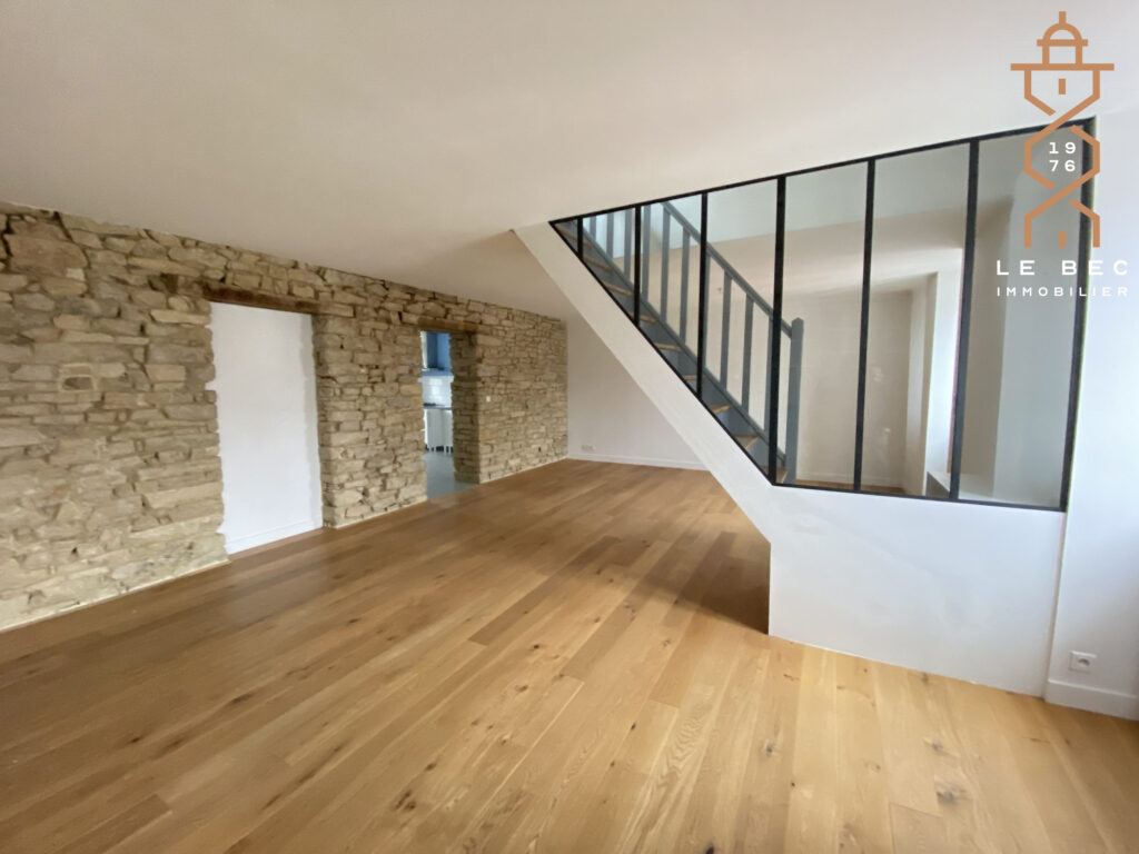 Bien: A LOUER T5 VANNES CENTRE VILLE