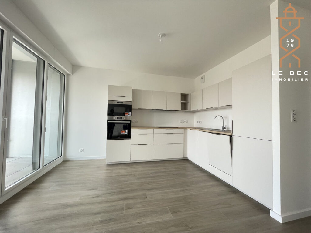 Bien: Location T3 neuf centre ville VANNES