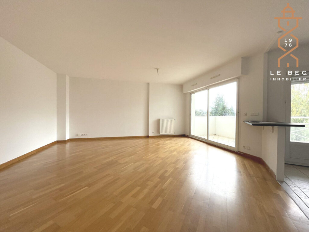 Bien: Location T4 Vannes ville