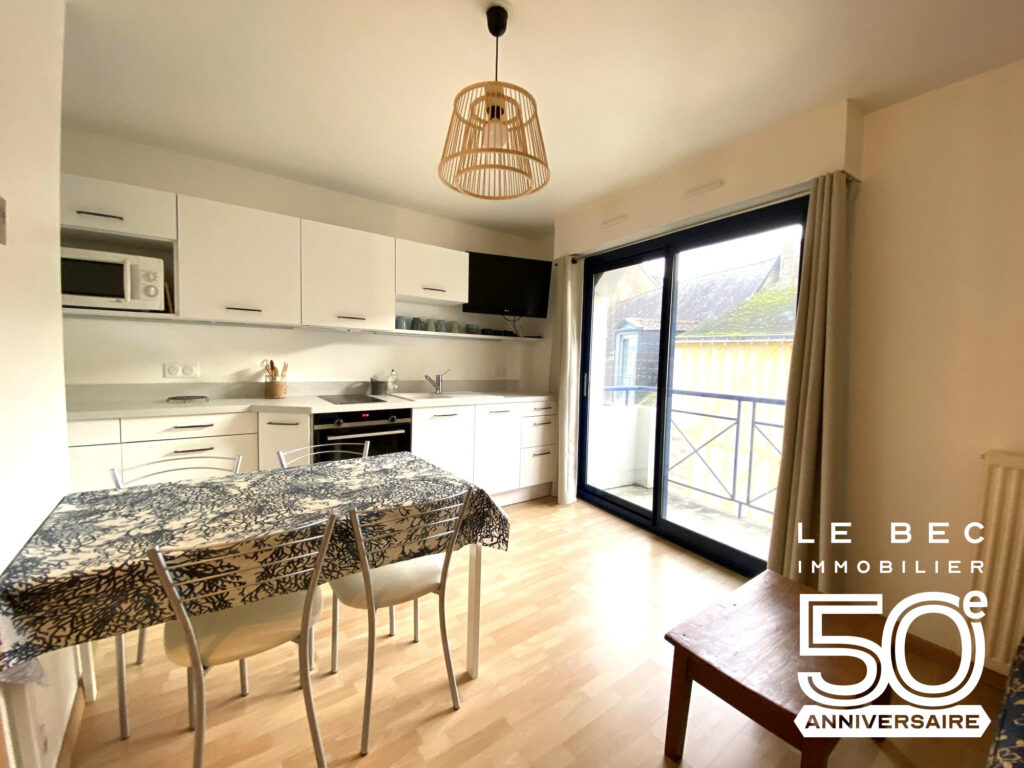 Bien: A LOUER T1 BIS meublé centre ville Vannes