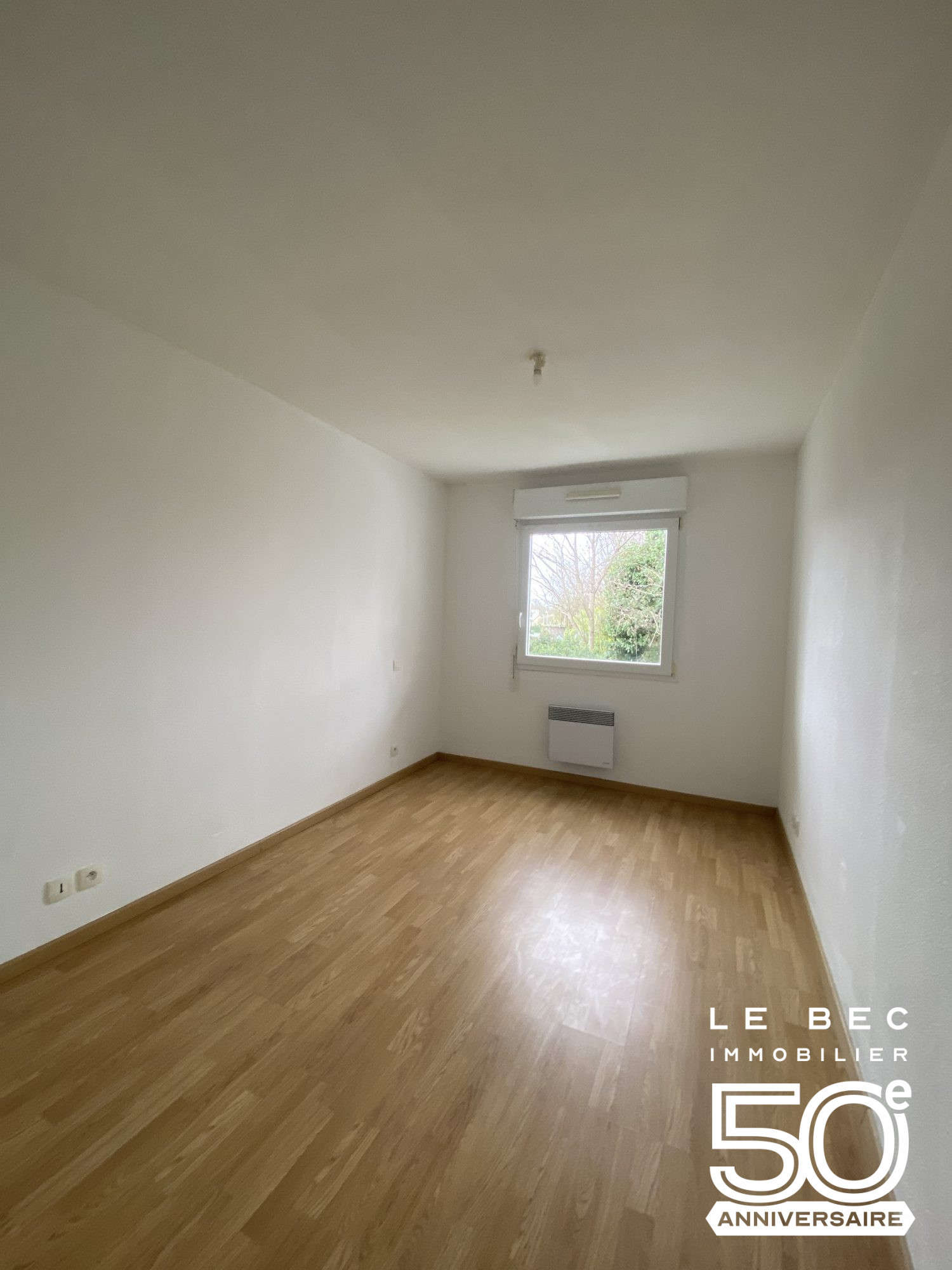 Bien: A louer Appartement T2 PLESCOP