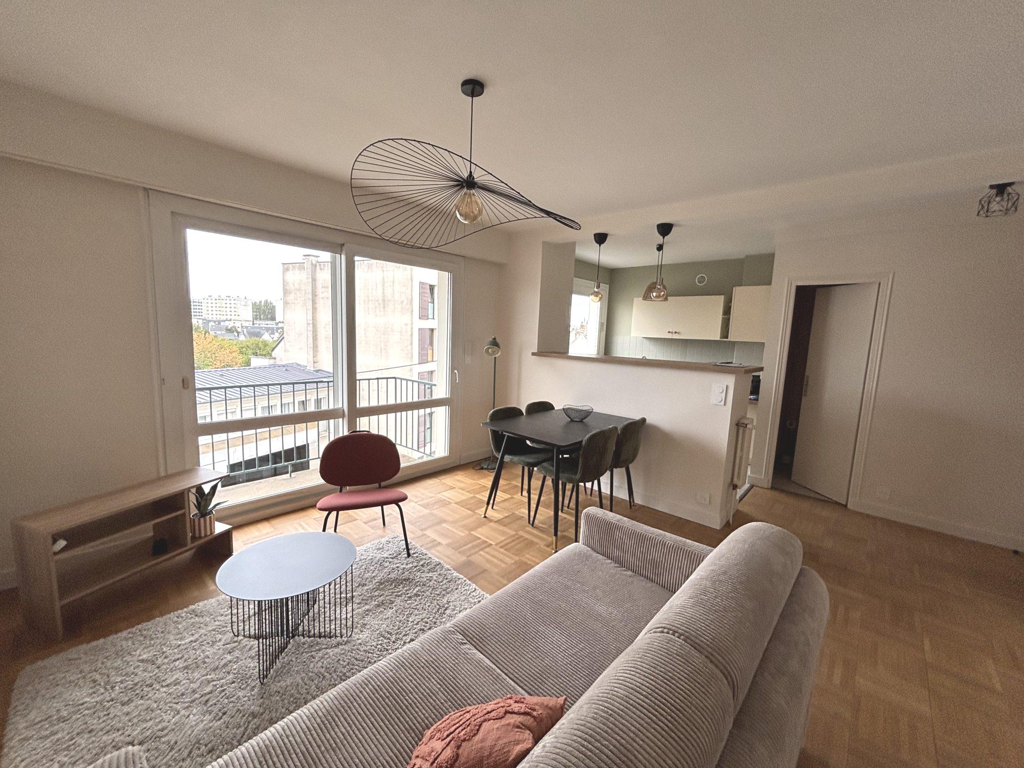 Bien: A LOUER T3 MEUBLE VANNES CENTRE VILLE