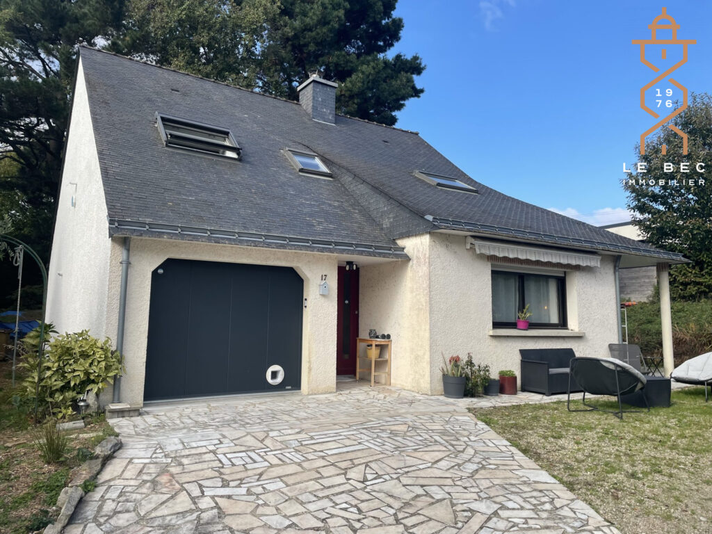 Bien: A louer maison 4 chambres SAINT AVE