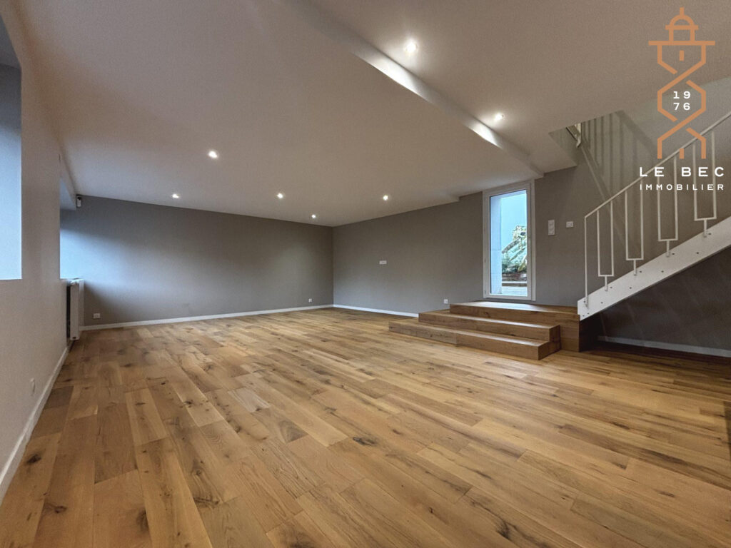 Bien: A louer maison rénovée 3 chambres VANNES