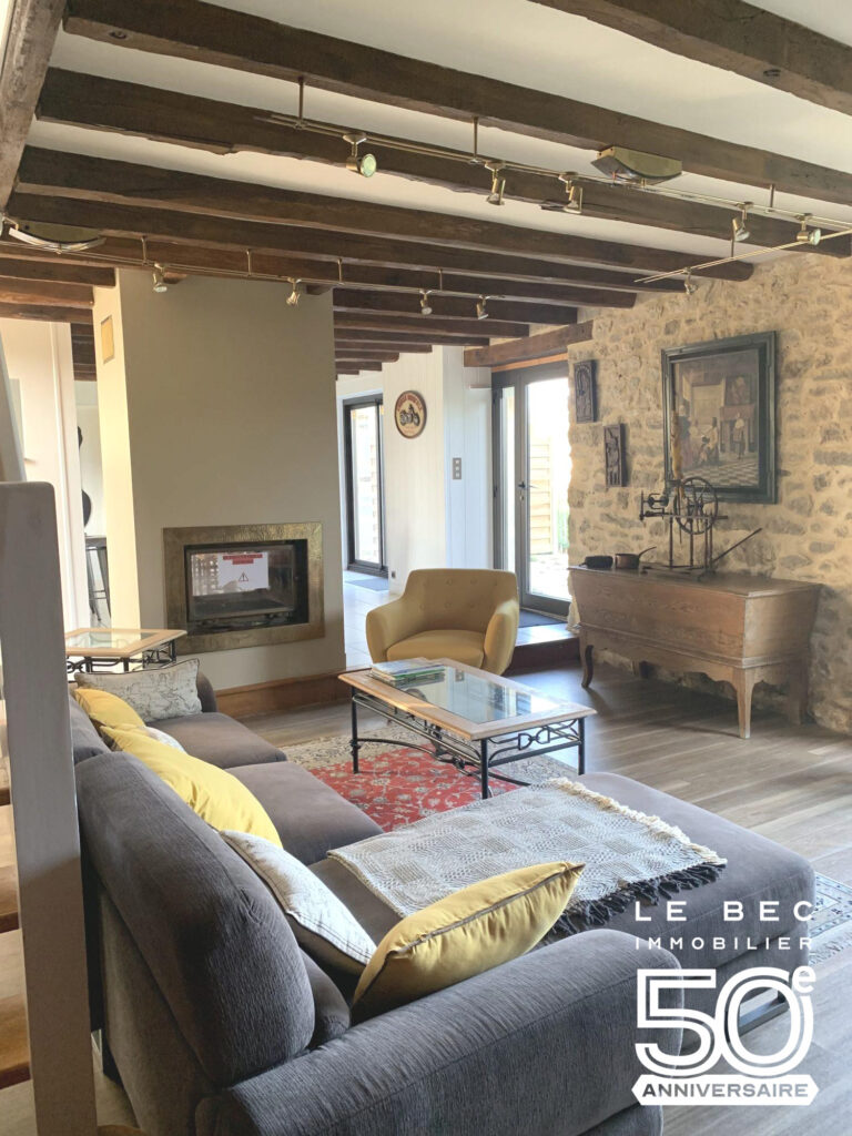 Bien: A Louer Longère meublée 4 chambres PLOEREN