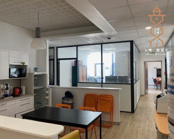 Bien: VANNES  PIBS : 250 m² de bureaux à louer