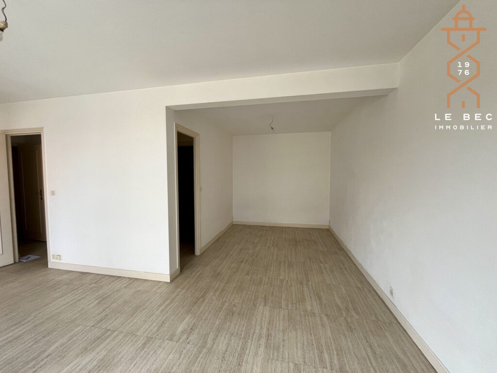 Bien: Appart type 1 à Vendre centre ville de VANNES