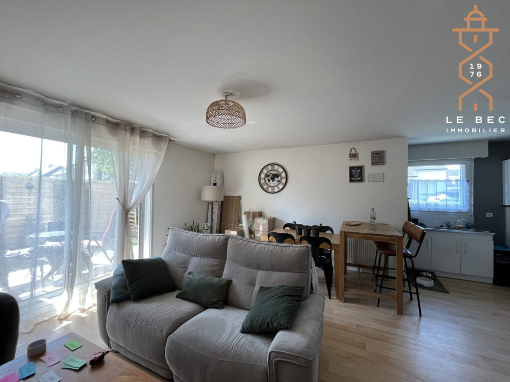 Bien: Appartement 2 chambres à Vendre à SAINT AVE