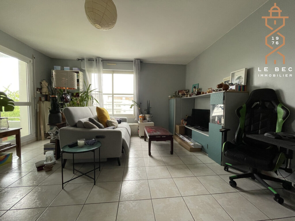 Bien: Appartement type 2 à Vendre à VANNES
