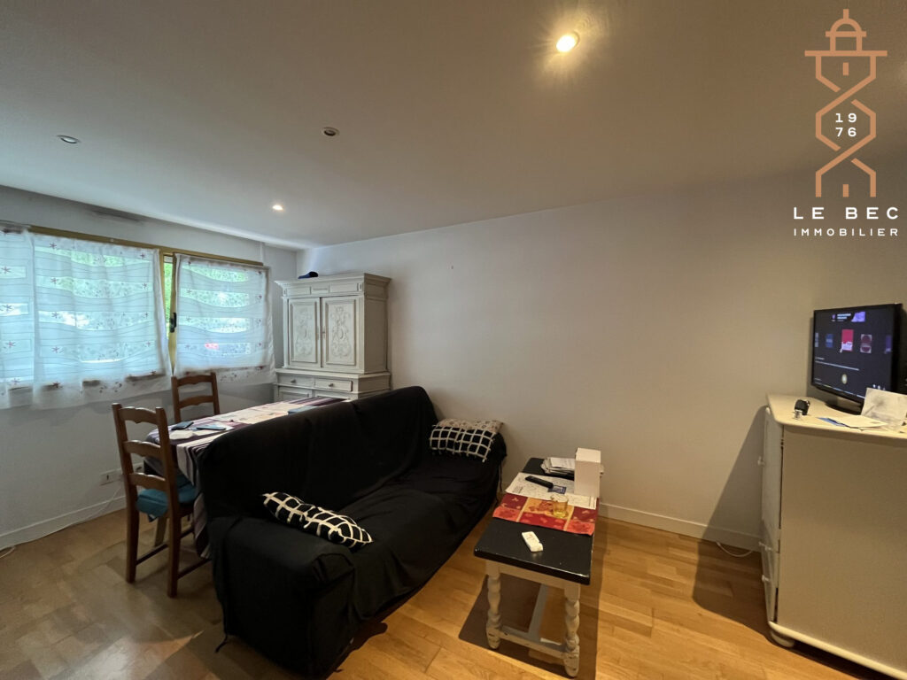 Bien: Appartement type 3 à Vendre centre ville de VANNES