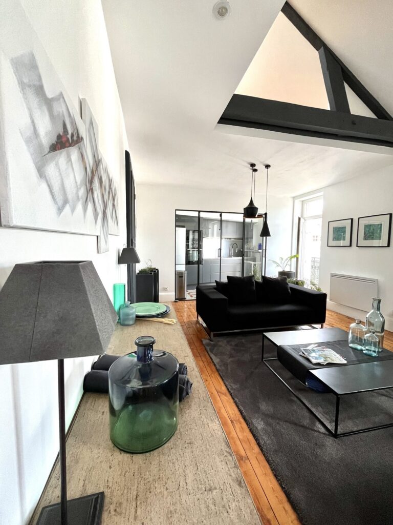 Bien: Appartement de Charme en duplex à Vendre - VANNES Centre Ville