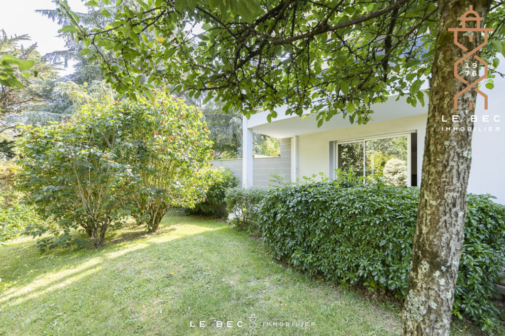 Bien: Appartement 2 chambres en rez de chaussée à VENDRE  sur le Port de VANNES