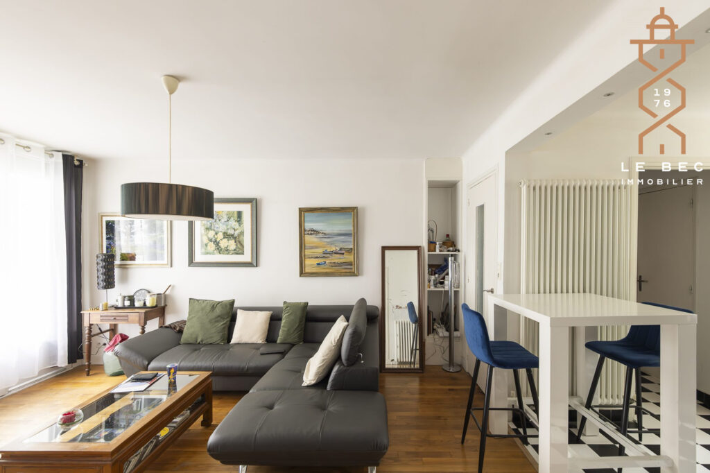 Bien: Appartement  type  2 à Vendre centre ville de VANNES