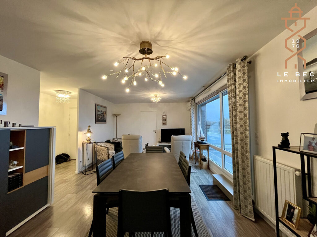 Bien: Appartement 3 chambres - Dernier étage - Terrasse Sud - VANNES