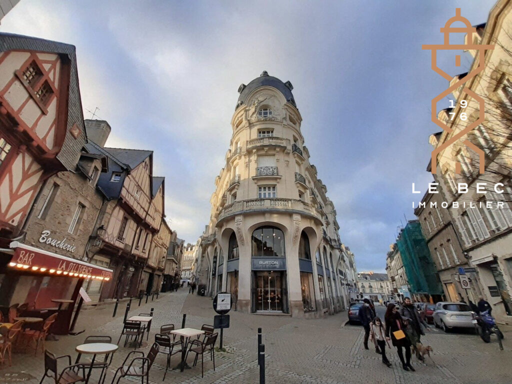 Bien: À vendre : Appartement dans immeuble d’exception en hypercentre de Vannes