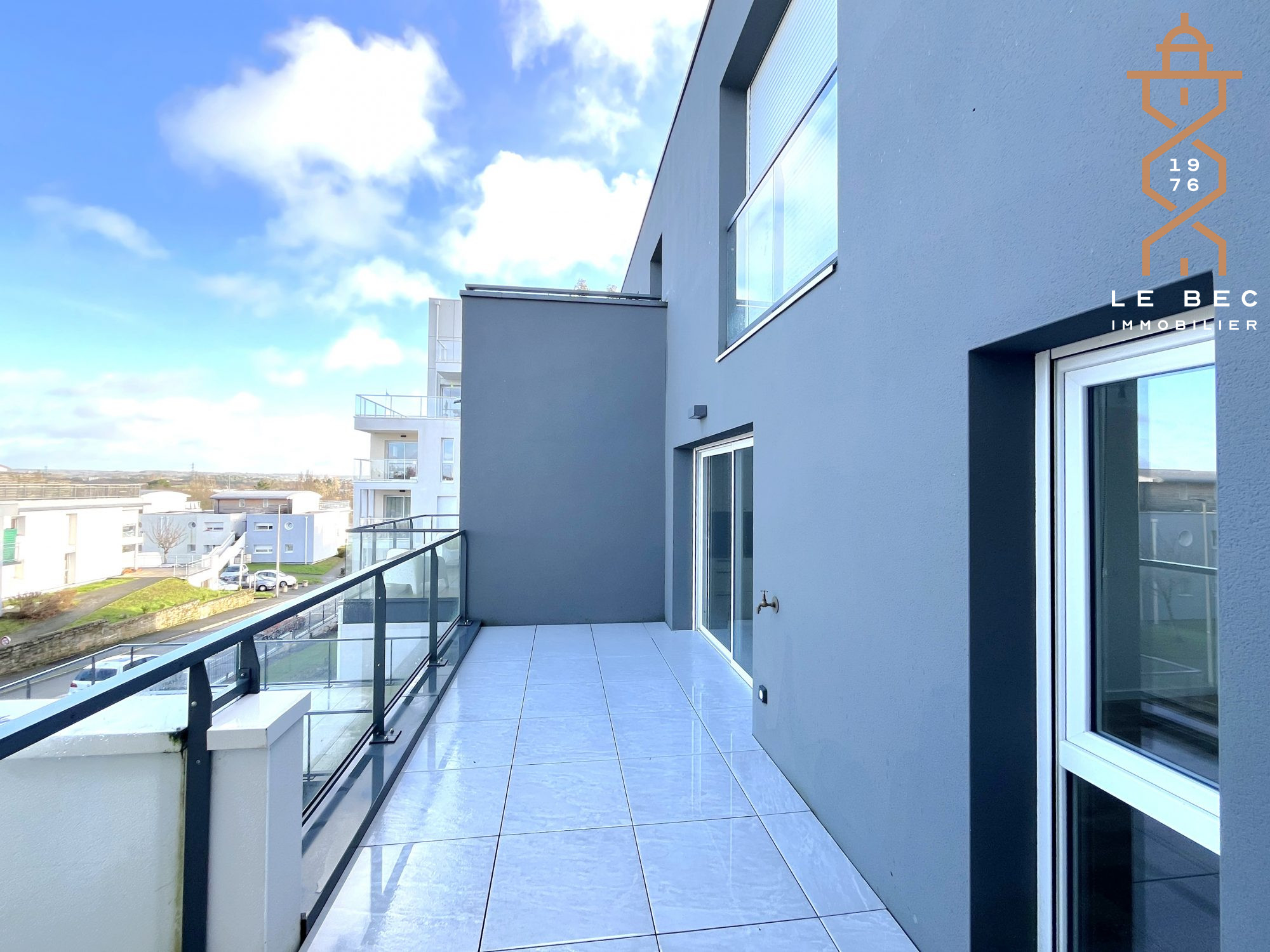 Bien: Appartement T2 récent avec terrasse à Vendre - VANNES