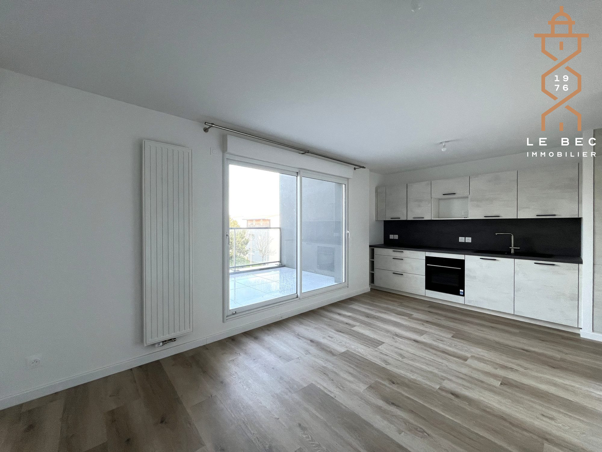 Bien: Appartement T2 récent avec terrasse à Vendre - VANNES