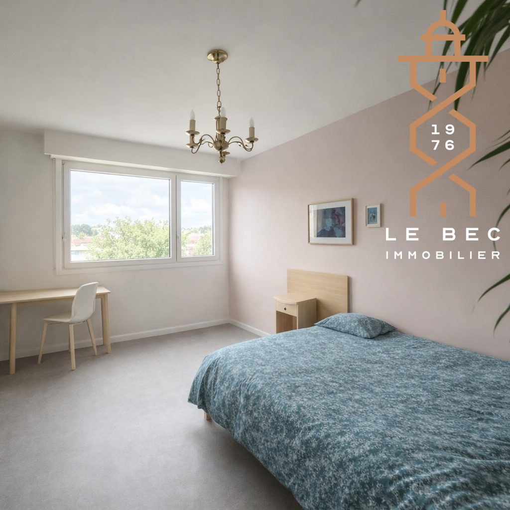 Bien: À VENDRE – T3 lumineux au dernier étage, centre-ville à pied