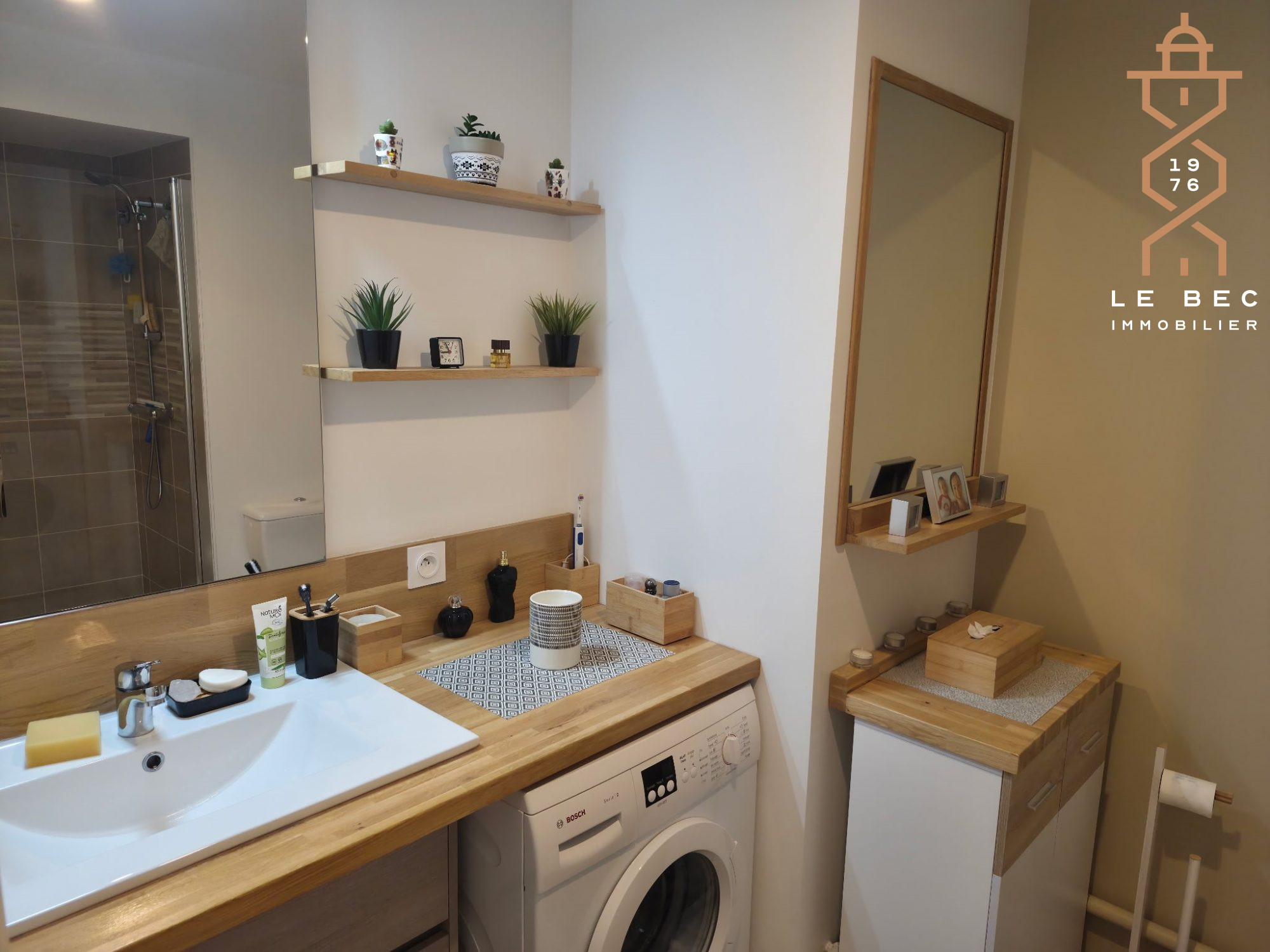 Bien: Appartement contemporain type 2 avec Terrasse à Vannes