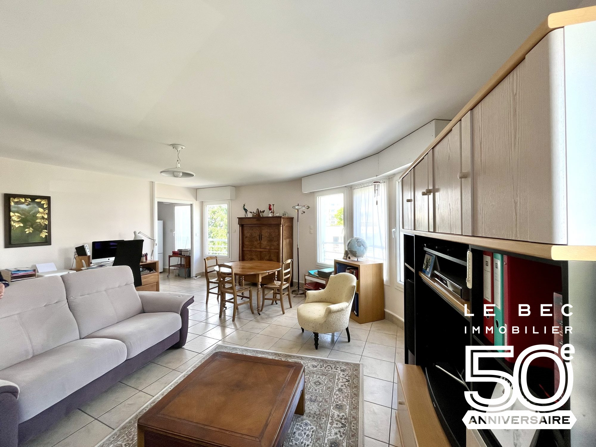 Bien: Appartement bon standing 2 chambres à Vendre