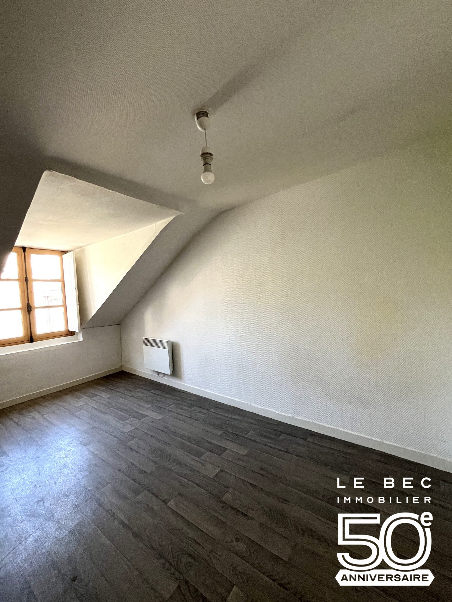 Bien: Appartement de caractère T3 à rénover VANNES