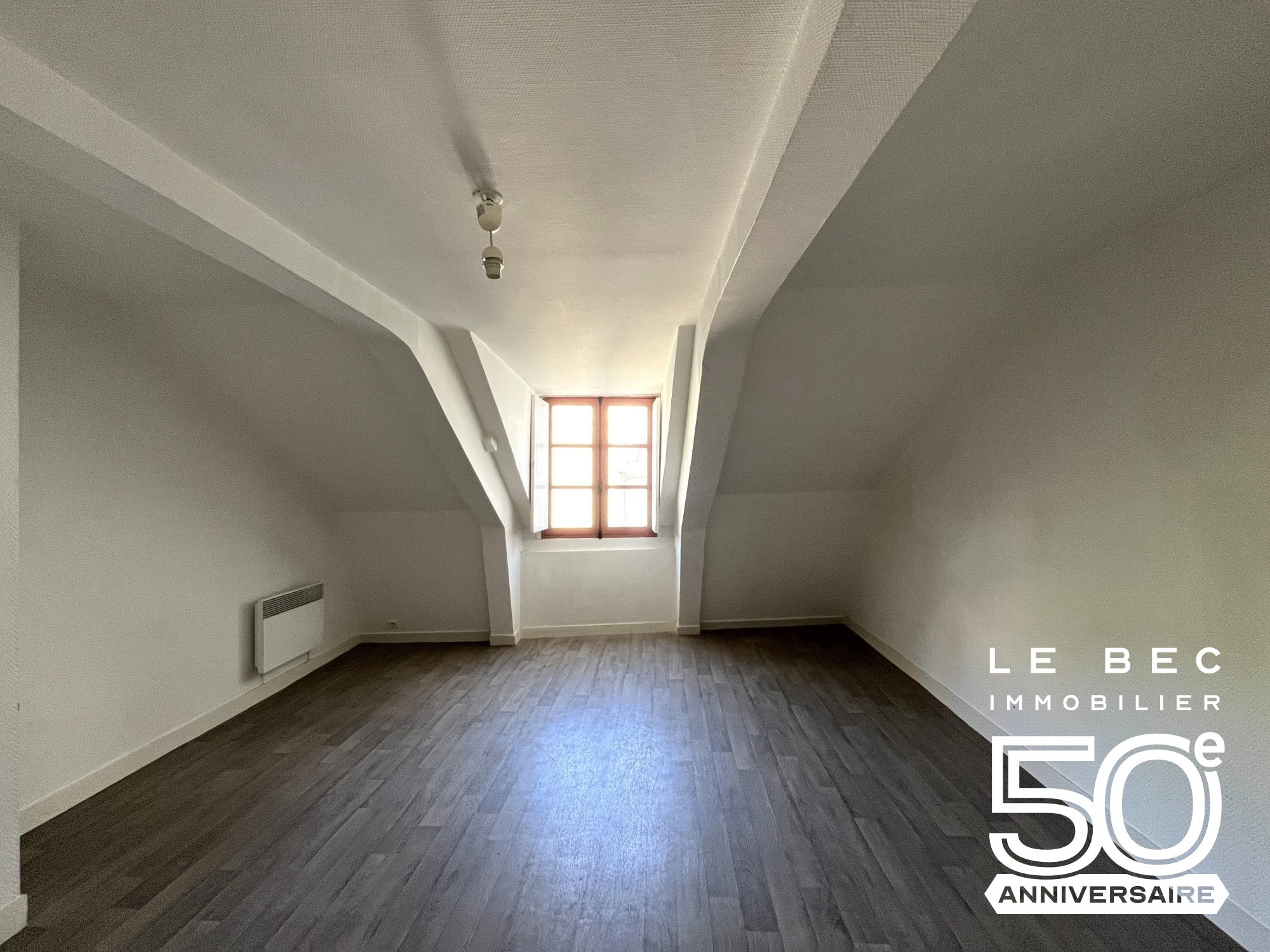 Bien: Appartement de caractère T3 à rénover VANNES