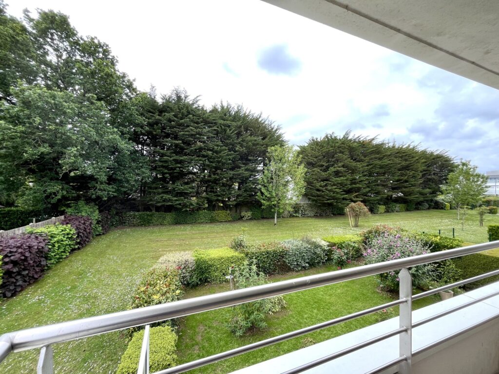 Bien: Vannes Ouest Appartement 3 chambres Terrasse 2 garages