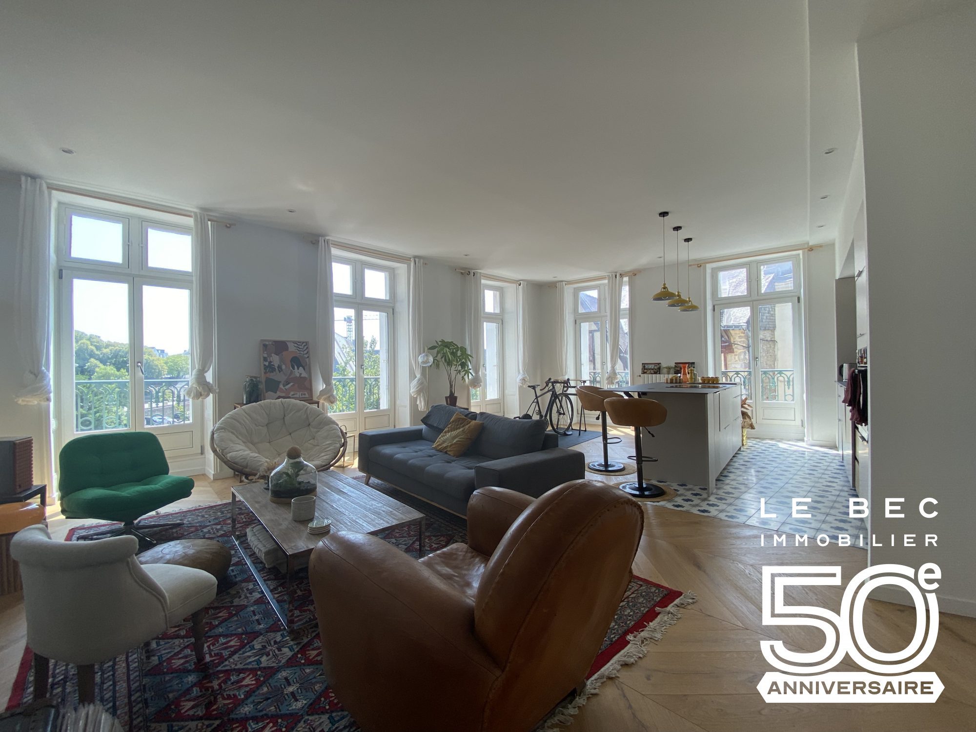Bien: Vaste APPARTEMENT de CARACTERE Vue sur l'intra-muros de VANNES