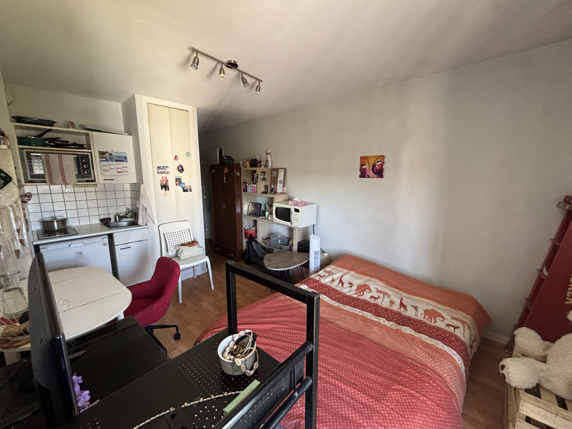 Bien: Studio proche du centre ville de VANNES