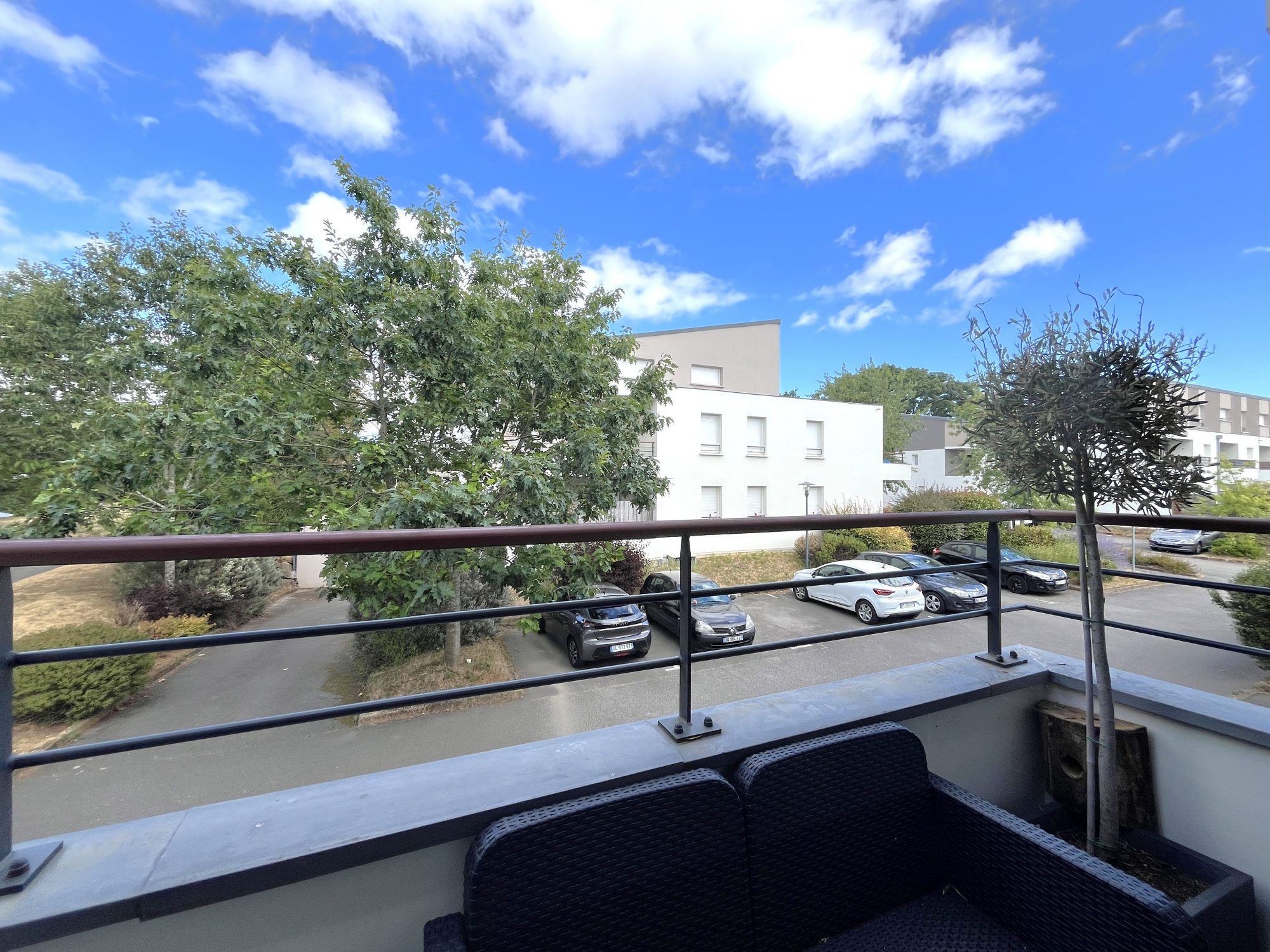 Bien: A VENDRE – Appartement T3 en duplex avec deux stationnements -Vannes Est