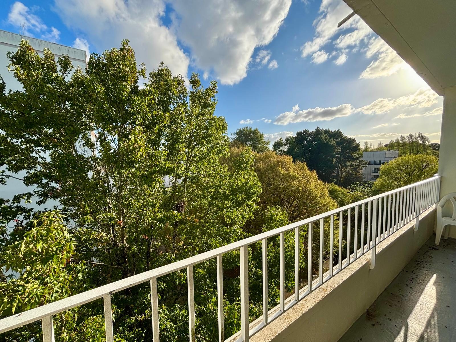 Bien: A VENDRE - Appartement T5 à rénover - VANNES