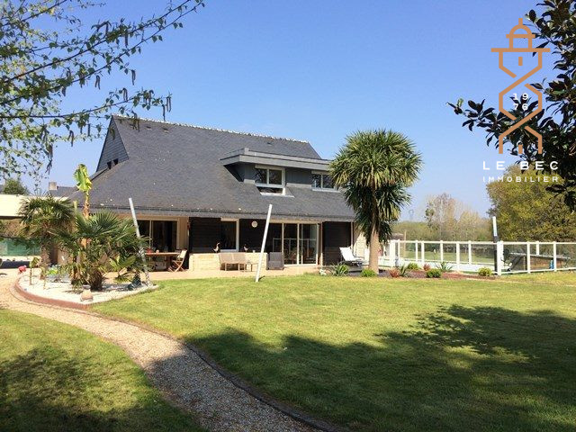 Bien: AUX PORTES DE VANNES MAISON AVEC PISCINE A VENDRE