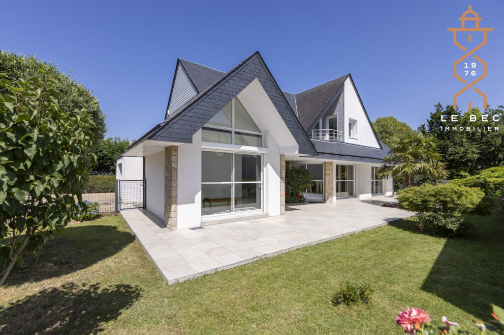 Bien: A Vendre : Maison d'Architecte 4 chambres VANNES Sud