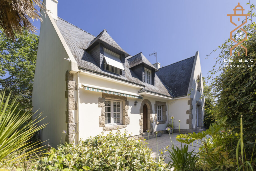 Bien: Maison régionale 5 chambres à Vendre à VANNES