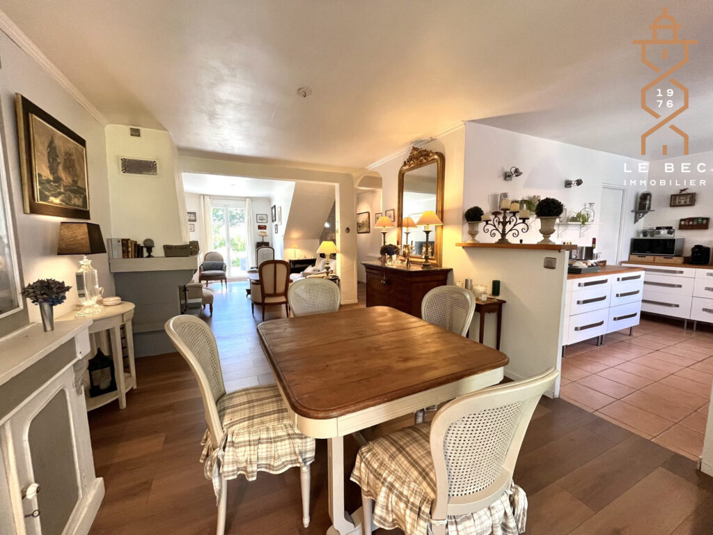 Bien: Maison traditionnelle 5 pièces à Vendre sur Vannes Ouest