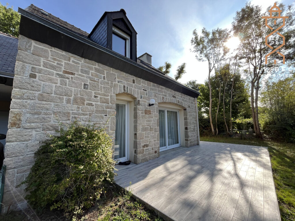 Bien: Maison traditionnelle 4 chambres à Vendre à VANNES