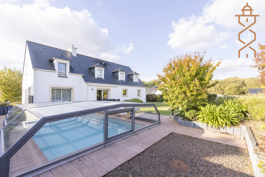 Bien: Maison traditionnelle 5 chambres à Vendre à VANNES