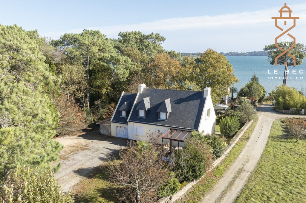 Bien: Maison traditionnelle 4 chambres à Vendre à LARMOR-BADEN