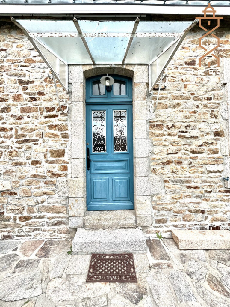 Bien: A vendre Maison de charme rive droite du port