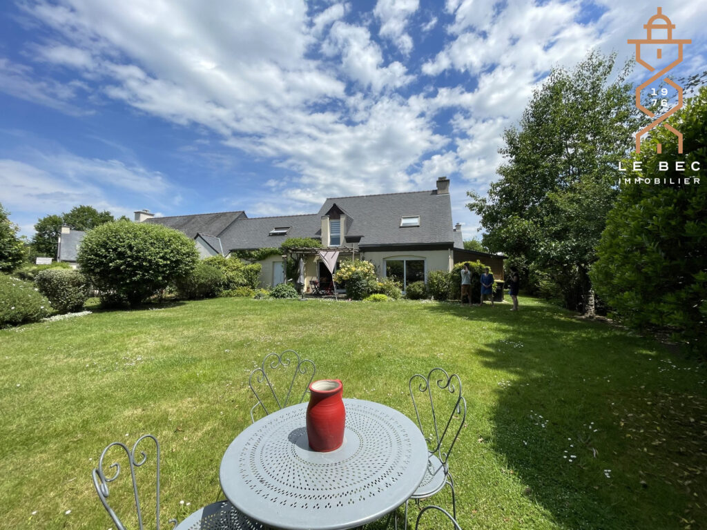 Bien: Maison Contemporaine 4 chambres à Vendre - VANNES EST