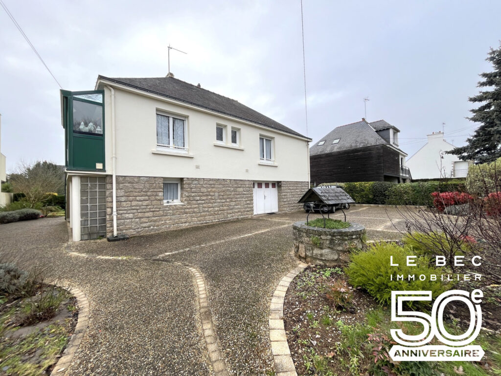 Bien: Maison 4 chambres, terrain clos, avec T3 à Vendre - VANNES