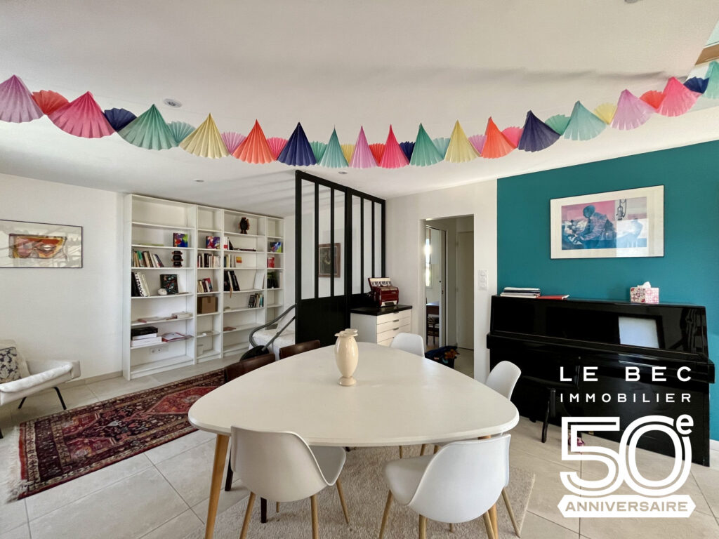 Bien: Maison traditionnelle rénovée aux portes de VANNES