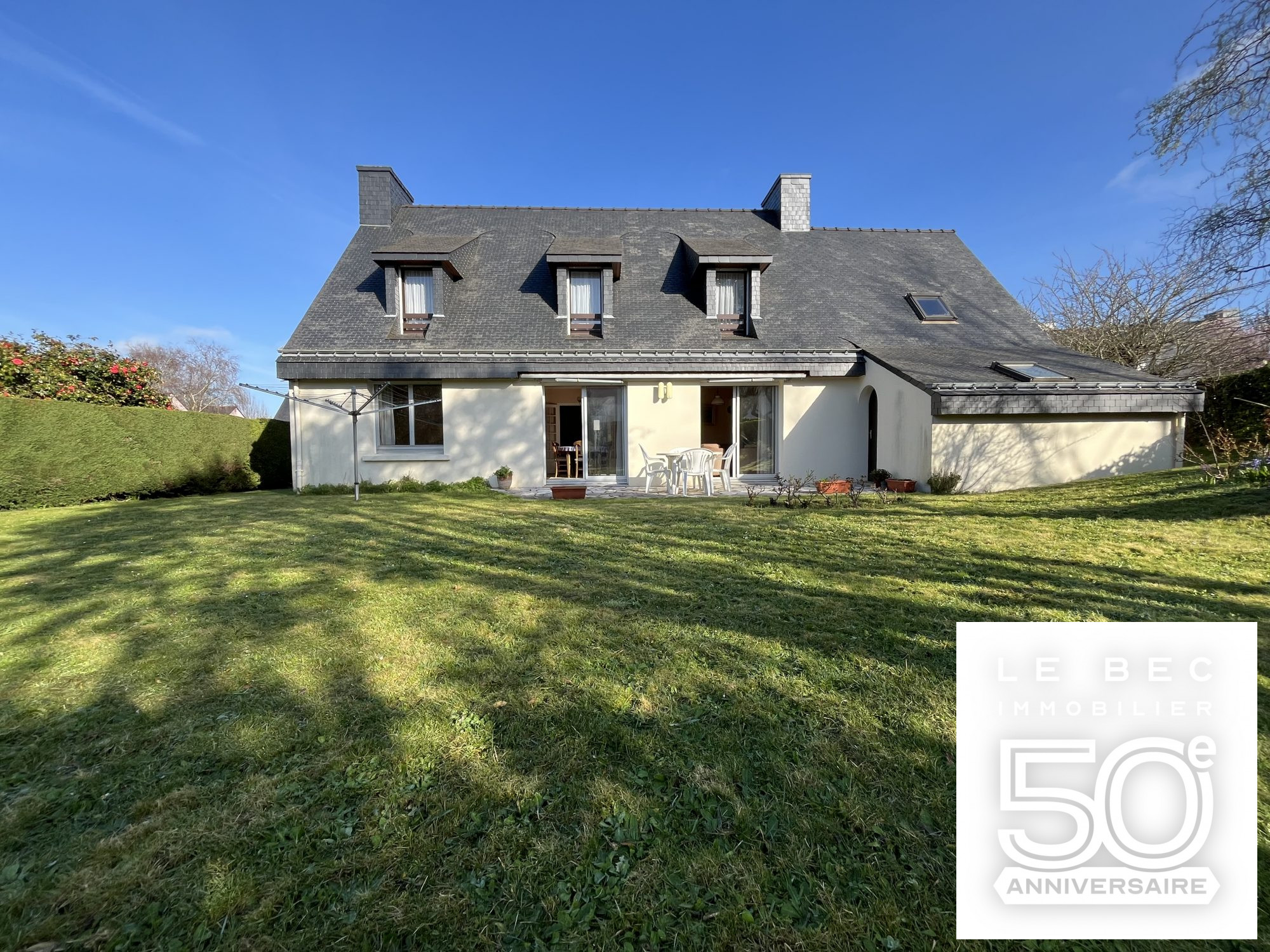 Bien: Maison traditionnelle 4 chambres à Vendre à VANNES