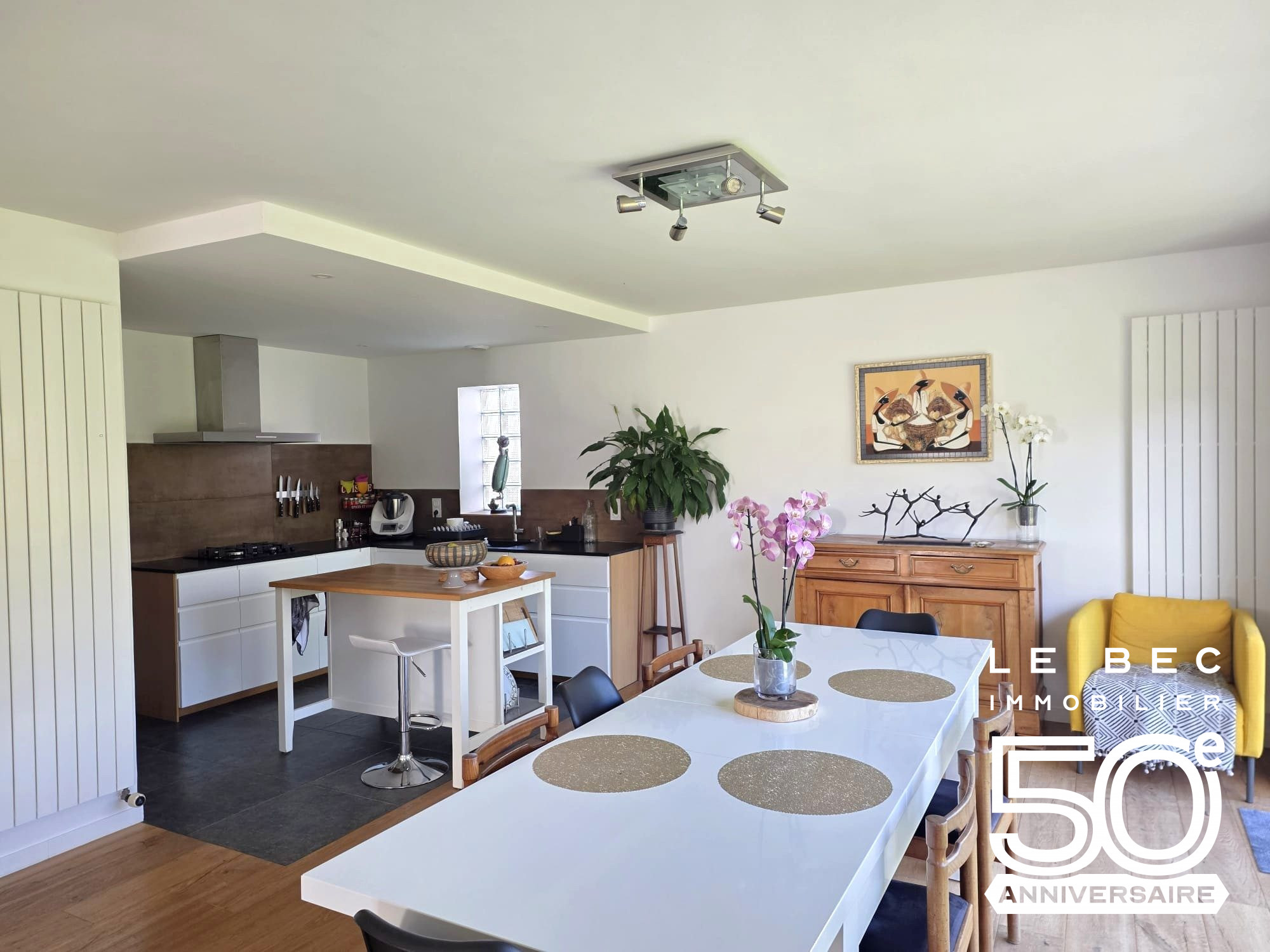 Bien: ARRADON bourg maison familiale à vendre