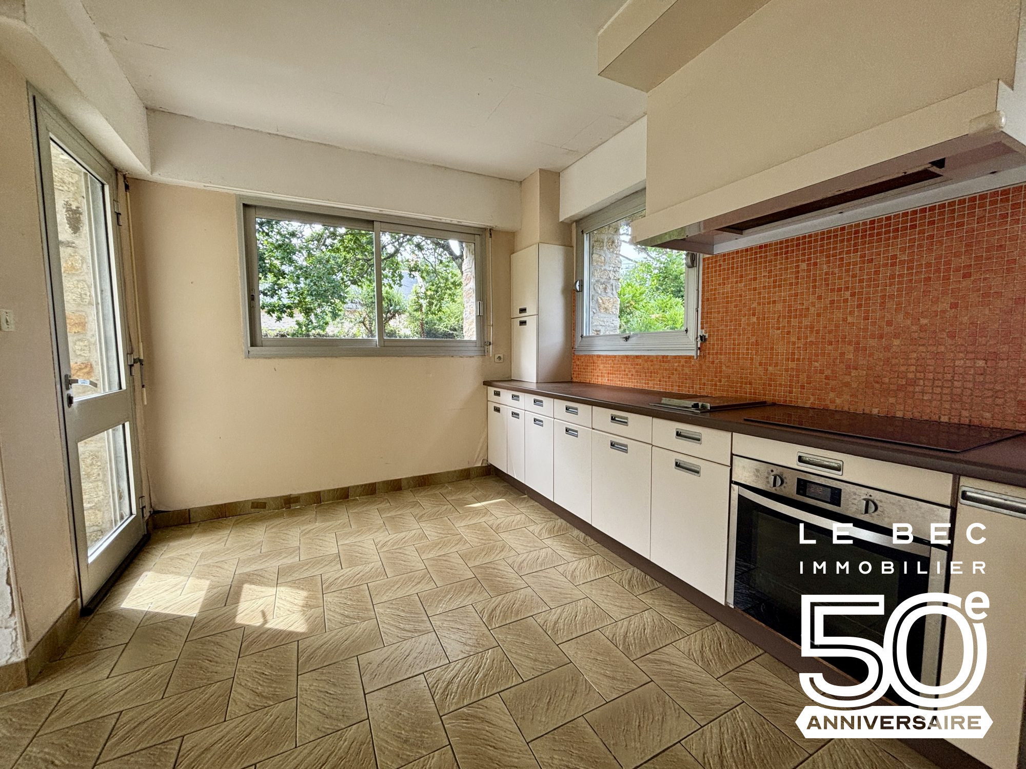 Bien: Maison traditionnelle 4 chambres à Vendre à CONLEAU