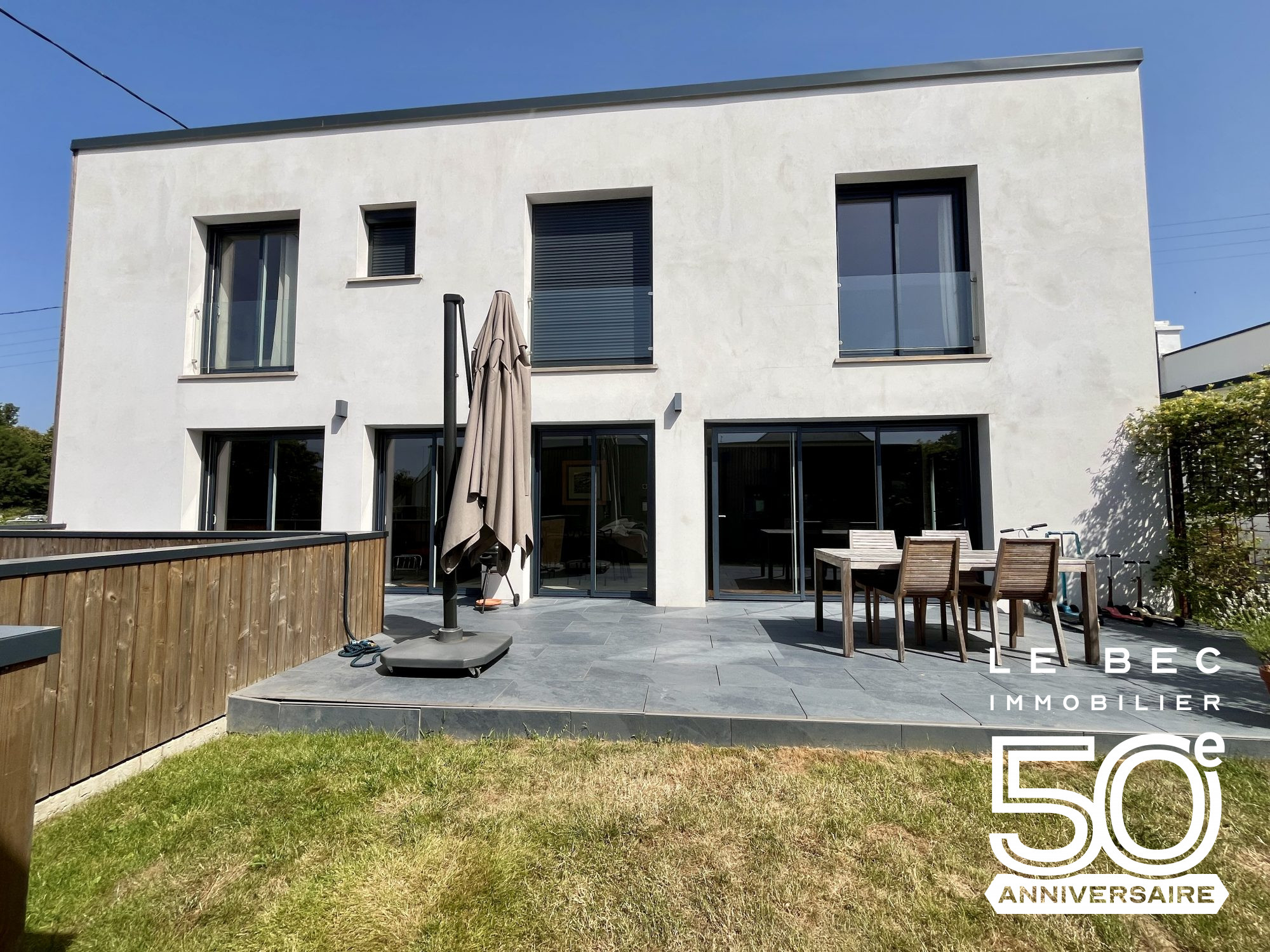 Bien: Ensemble de 3 MAISONS - VANNES OUEST