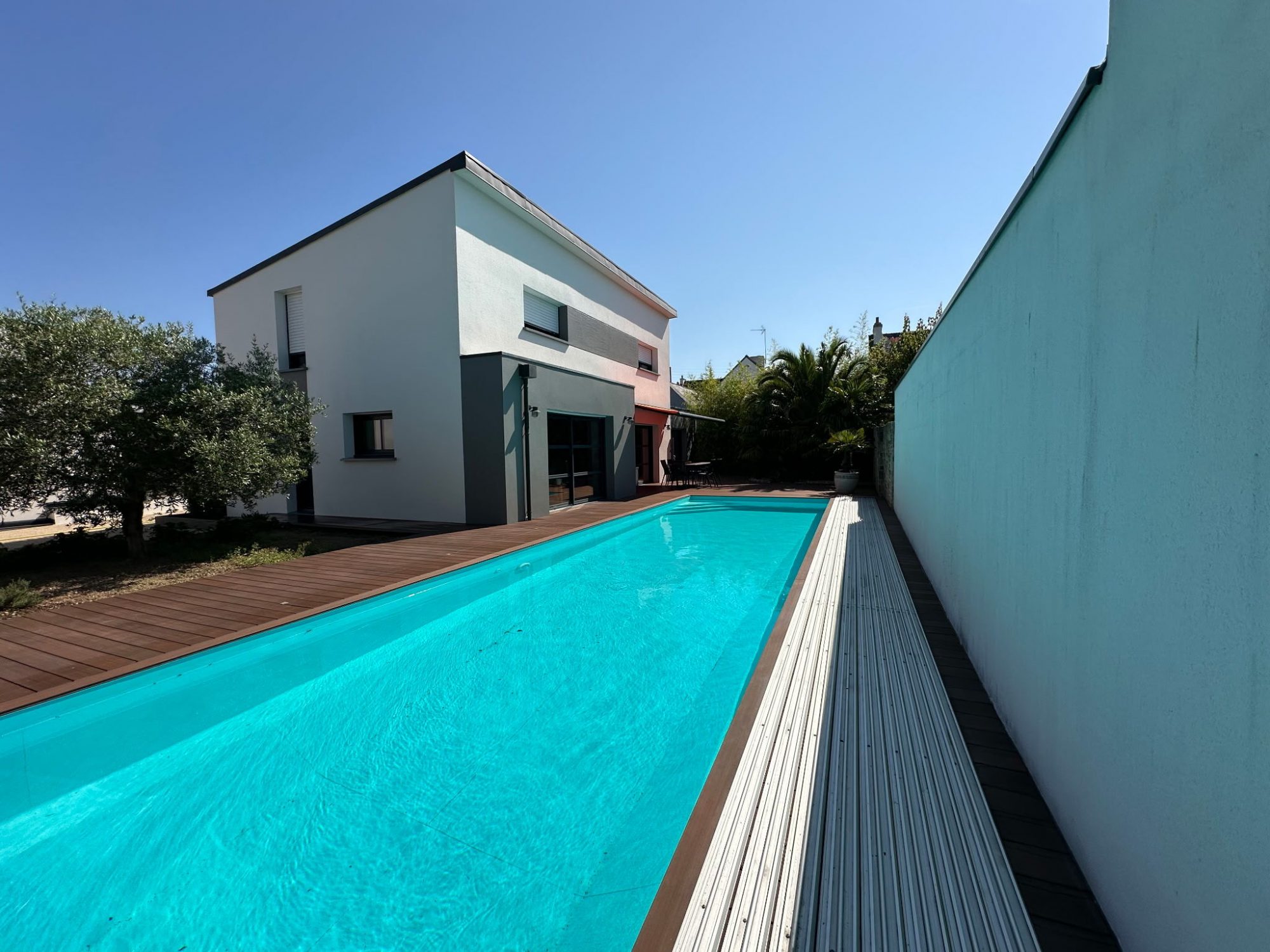 Bien: MAISON MODERNE de 2017 - 4 chambres, bureau ,piscine